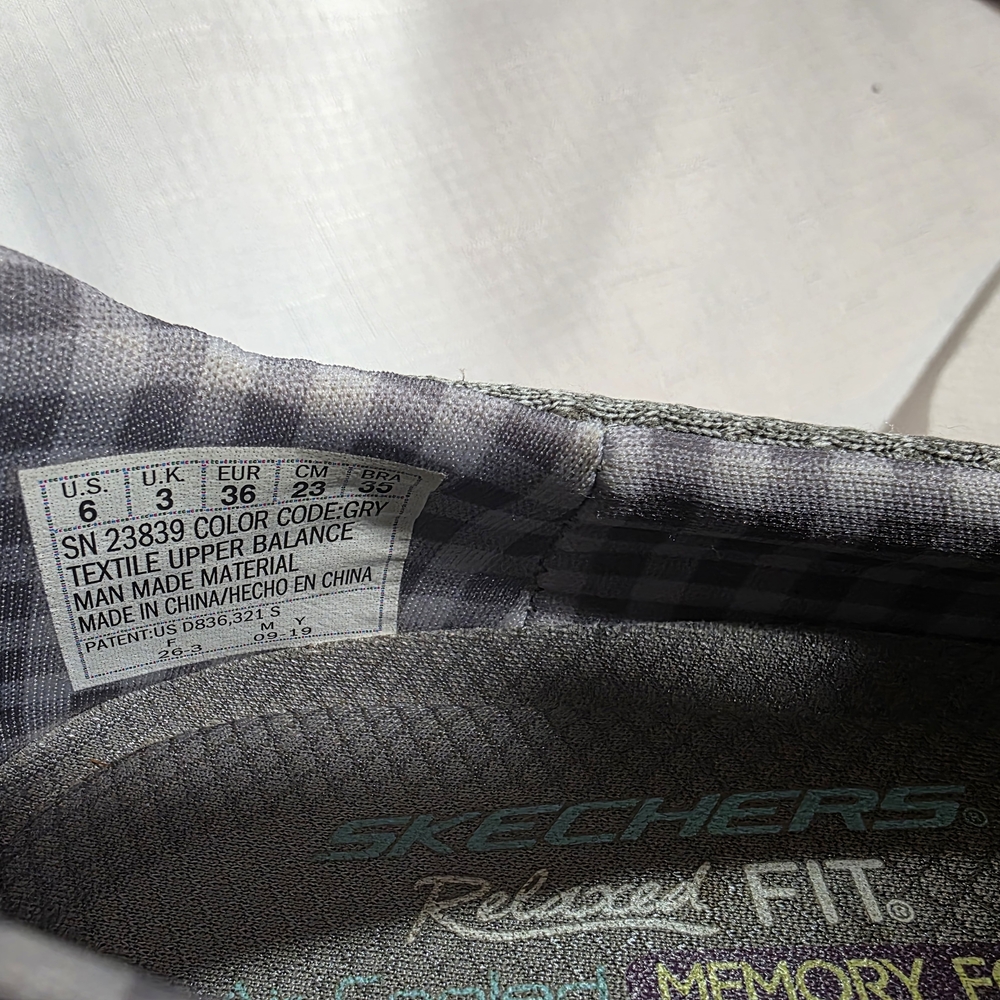 Skechers Gray Relaxed Fit Slip-Ons.  Sz 6 - Picture 7 of 8